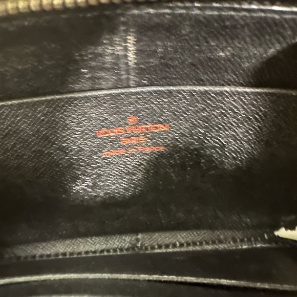 Louis Vuitton Epi Demi Lune Zip Makeup or Coin Purse with Box and dustbag - Picture 8 of 9